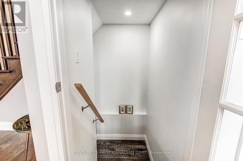 753 Superior Drive, London North (North B), ON - Indoor Photo Showing Other Room