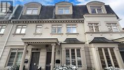 30 MALLINGHAM COURT Toronto, ON M2N 0C7