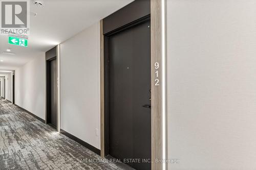 912 - 220 Missinnihe Way, Mississauga, ON - Indoor Photo Showing Other Room
