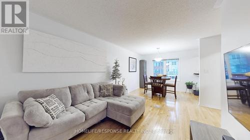 931 Deverell Place, Milton, ON - Indoor Photo Showing Living Room