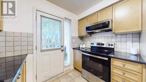 931 Deverell Place, Milton, ON - Indoor Photo Showing Kitchen