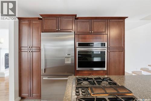 419 Chitek Crescent, Saskatoon, SK - Indoor Photo Showing Kitchen With Stainless Steel Kitchen