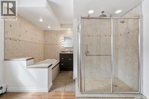 419 Chitek Crescent, Saskatoon, SK - Indoor Photo Showing Bathroom