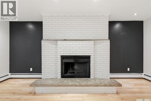 419 Chitek Crescent, Saskatoon, SK - Indoor Photo Showing Living Room With Fireplace