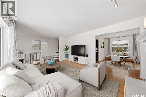 419 Chitek Crescent, Saskatoon, SK - Indoor Photo Showing Living Room