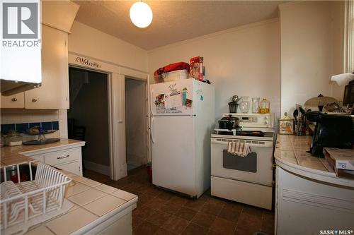 1441 Argyle Street, Regina, SK - Indoor Photo Showing Kitchen