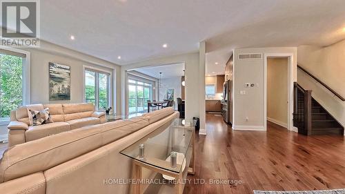 63 Ian Ormston Drive, Kitchener, ON - Indoor Photo Showing Living Room