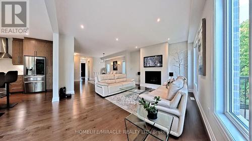 63 Ian Ormston Drive, Kitchener, ON - Indoor Photo Showing Living Room