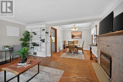 144 Hunter Street W, Hamilton, ON - Indoor Photo Showing Living Room With Fireplace