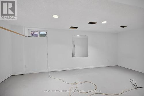 144 Hunter Street W, Hamilton, ON - Indoor Photo Showing Other Room