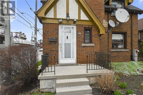 144 Hunter Street W, Hamilton, ON - Outdoor With Exterior