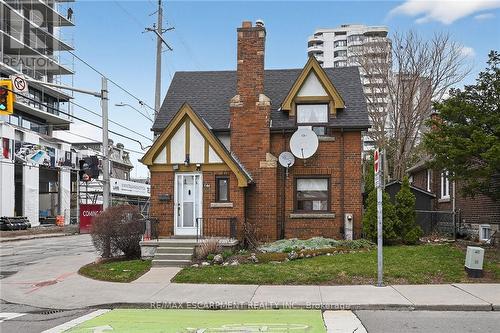 144 Hunter Street W, Hamilton, ON - Outdoor