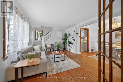 144 Hunter Street W, Hamilton, ON - Indoor