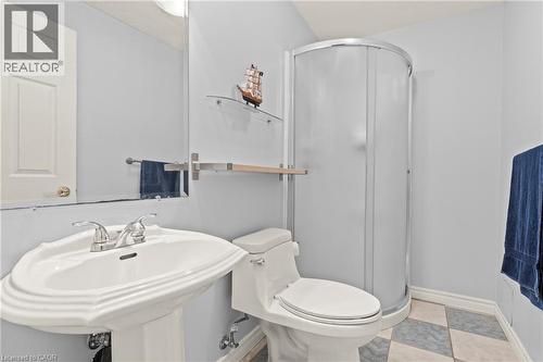 1069 Beach Boulevard, Hamilton, ON - Indoor Photo Showing Bathroom