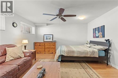 1069 Beach Boulevard, Hamilton, ON - Indoor Photo Showing Bedroom