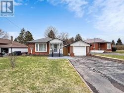 51 TANSLEY AVENUE Toronto, ON M1J 1P2