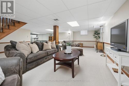1674 Heathside Crescent, Pickering, ON - Indoor