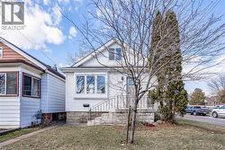 395 PALING Avenue N Hamilton, ON K8H 5K1