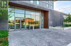 1205 - 120 VARNA DRIVE Toronto, ON M6A 0B3