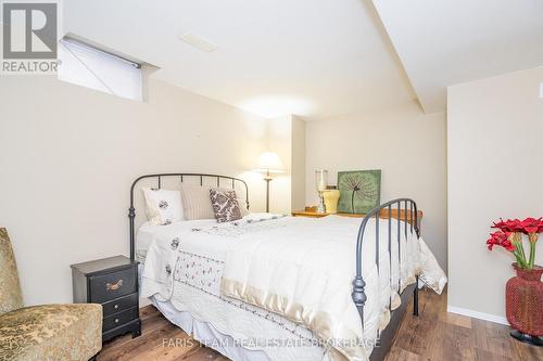 31 Etherington Crescent, Barrie, ON - Indoor Photo Showing Bedroom