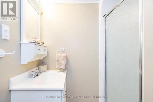 31 Etherington Crescent, Barrie, ON - Indoor Photo Showing Bathroom