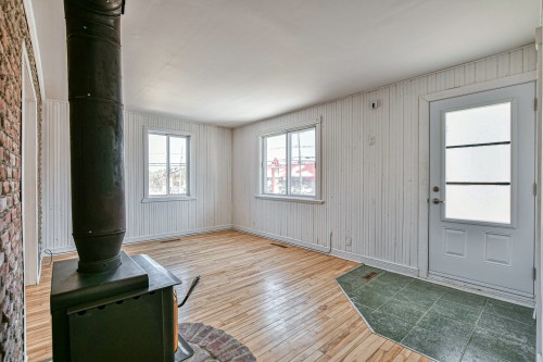 Salon - 802  - 804 20E Avenue, Saint-Jérôme, QC - Indoor Photo Showing Other Room