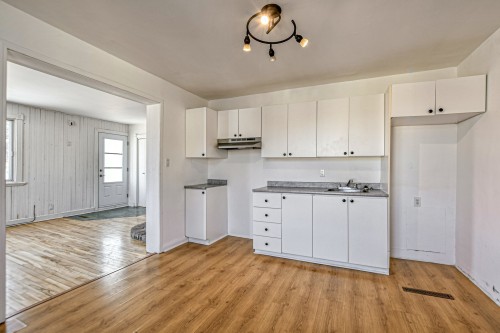 Cuisine - 802  - 804 20E Avenue, Saint-Jérôme, QC - Indoor Photo Showing Kitchen
