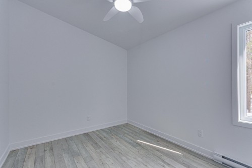 Chambre à coucher - 15 Ch. Du Sous-Bois, Bowman, QC - Indoor Photo Showing Other Room