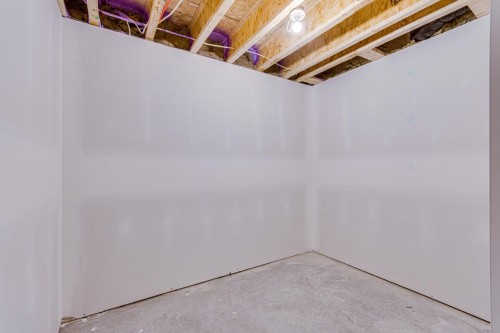 Rangement - 15 Ch. Du Sous-Bois, Bowman, QC - Indoor Photo Showing Other Room