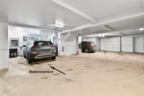 Garage - 650 Rue Le Moyne, Saint-Jean-Sur-Richelieu, QC - Indoor Photo Showing Garage