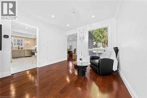 bright and spacious living room area - 46 Novoco Drive, Hamilton, ON - Indoor