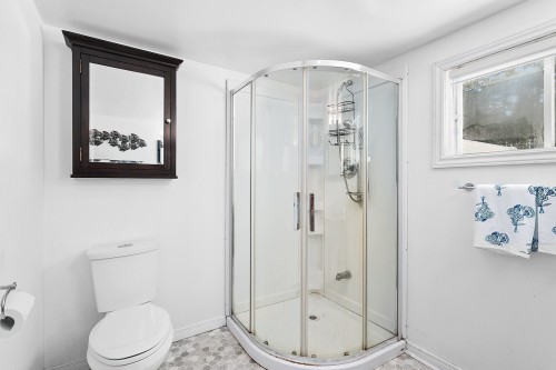 Salle de bains - 38 Ch. De Pine Lodge, Bristol, QC - Indoor Photo Showing Bathroom