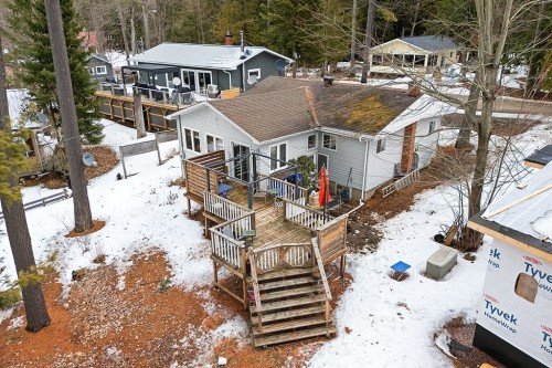 Façade - 38 Ch. De Pine Lodge, Bristol, QC - Outdoor