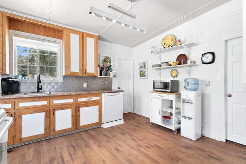 Cuisine - 38 Ch. De Pine Lodge, Bristol, QC - Indoor Photo Showing Kitchen