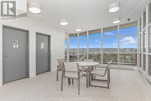1407 - 551 Maple Avenue, Burlington, ON - Indoor