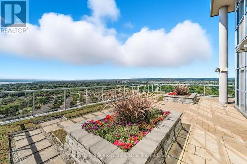 1407 - 551 Maple Avenue, Burlington, ON - Outdoor With View