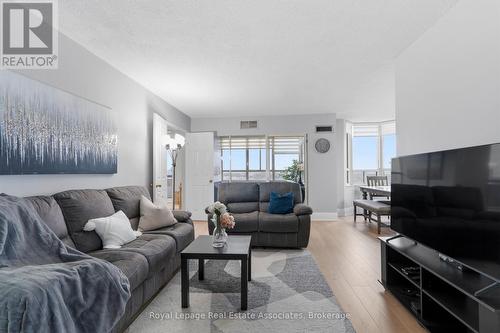 1808 - 100 COUNTY COURT BOULEVARD  Brampton, ON L6W 3X1