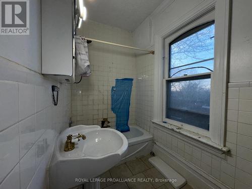 187 St George Street, Deseronto (Deseronto (Town)), ON - Indoor Photo Showing Bathroom