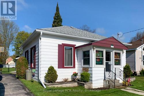 496 BROWN STREET N  South Bruce Peninsula, ON N0H 2T0