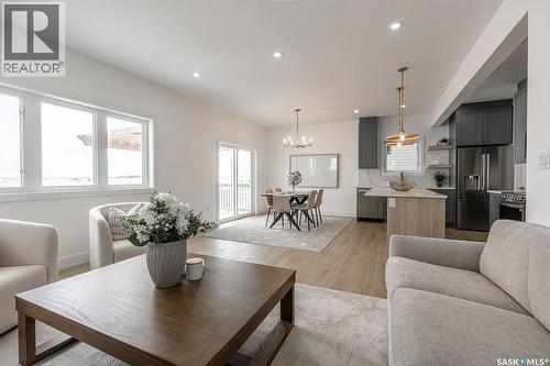 307 Sharma Crescent, Saskatoon, SK - Indoor Photo Showing Living Room