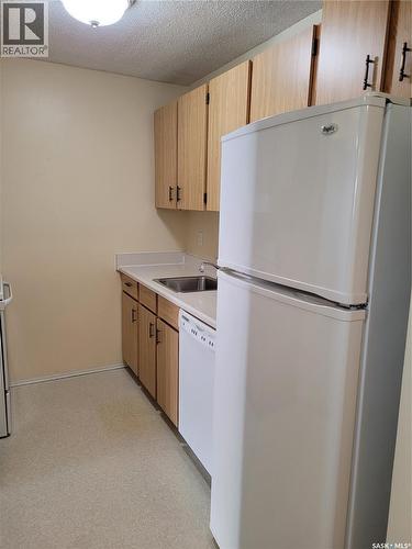 413 310 Stillwater Drive, Saskatoon, SK - Indoor Photo Showing Kitchen