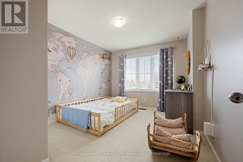 3867 Stardust Drive, Mississauga, ON - Indoor Photo Showing Bedroom