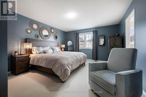 3867 Stardust Drive, Mississauga, ON - Indoor Photo Showing Bedroom