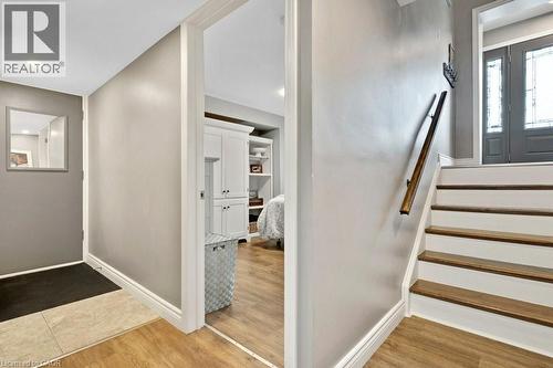 34 Leslie Avenue, Cambridge, ON - Indoor Photo Showing Other Room