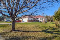 40 COVERED BRIDGE TRAIL Bracebridge (Monck (Bracebridge)), ON P1L 1Y1