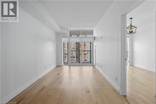 551 Maple Avenue Unit# 1407, Burlington, ON - Indoor Photo Showing Other Room