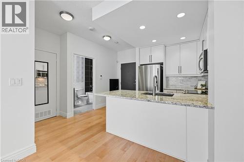 551 Maple Avenue Unit# 1407, Burlington, ON - Indoor Photo Showing Kitchen With Stainless Steel Kitchen With Upgraded Kitchen
