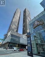 4705 - 55 COOPER STREET Toronto, ON M5E 0G1