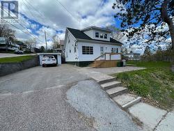 59 WEST STREET S Huntsville, ON P1H 2M8
