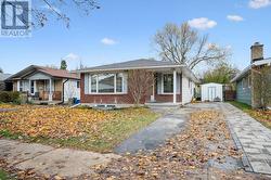 UPPER - 118 SELKIRK DRIVE Kitchener, ON N2E 1M4